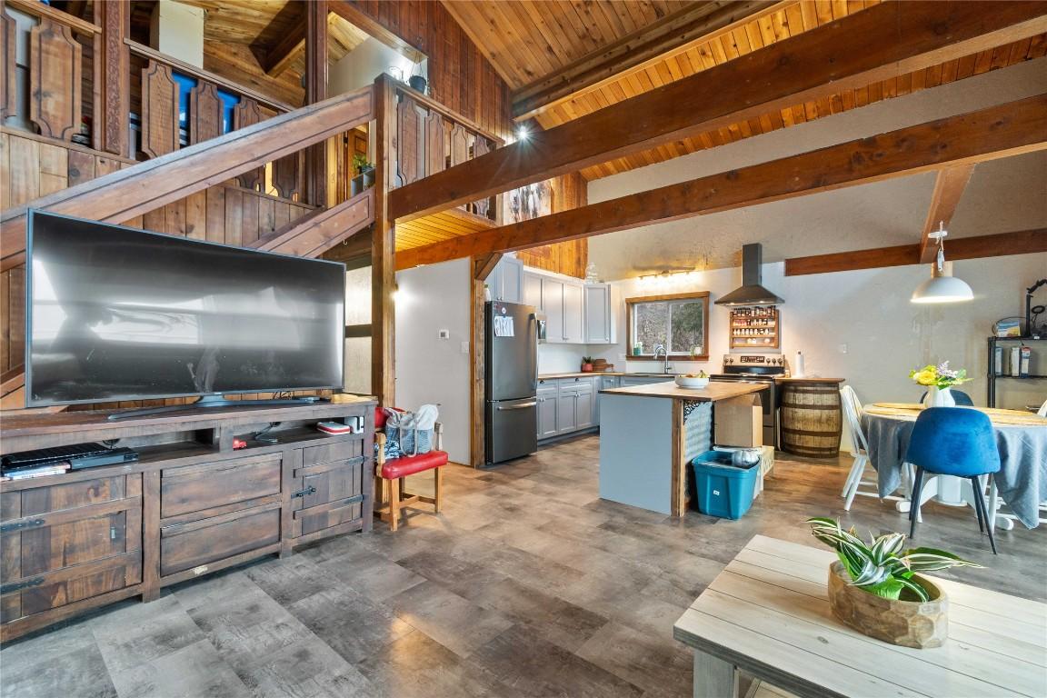 









1348


Vella

Road,
Tappen,




BC
V0E 2X2

