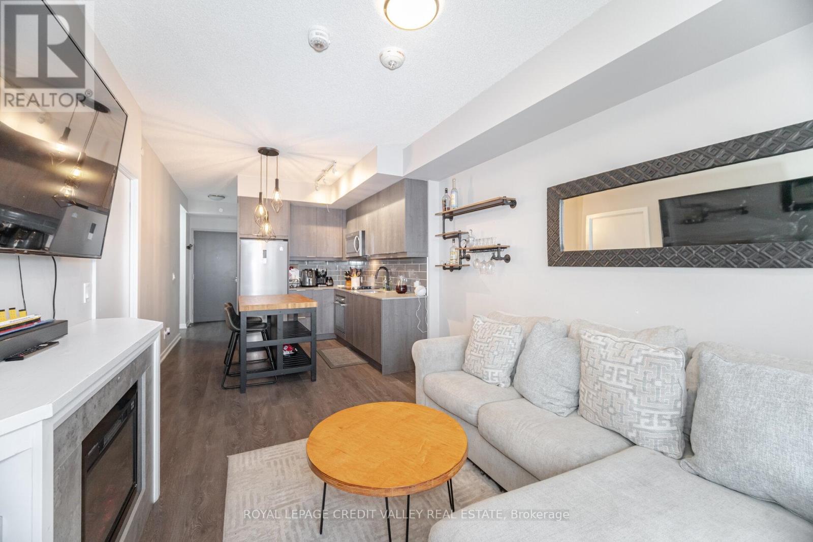 












413 - 32 FOREST MANOR ROAD

,
Toronto,




Ontario
M2J0H2

