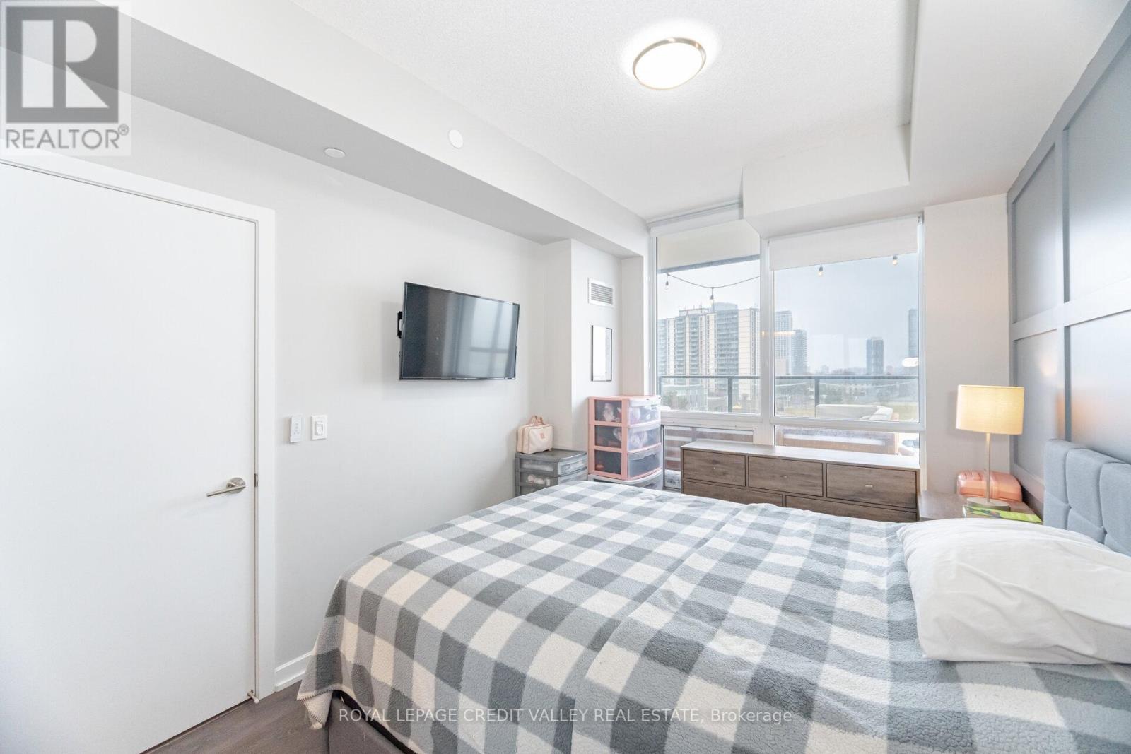 












413 - 32 FOREST MANOR ROAD

,
Toronto,




Ontario
M2J0H2

