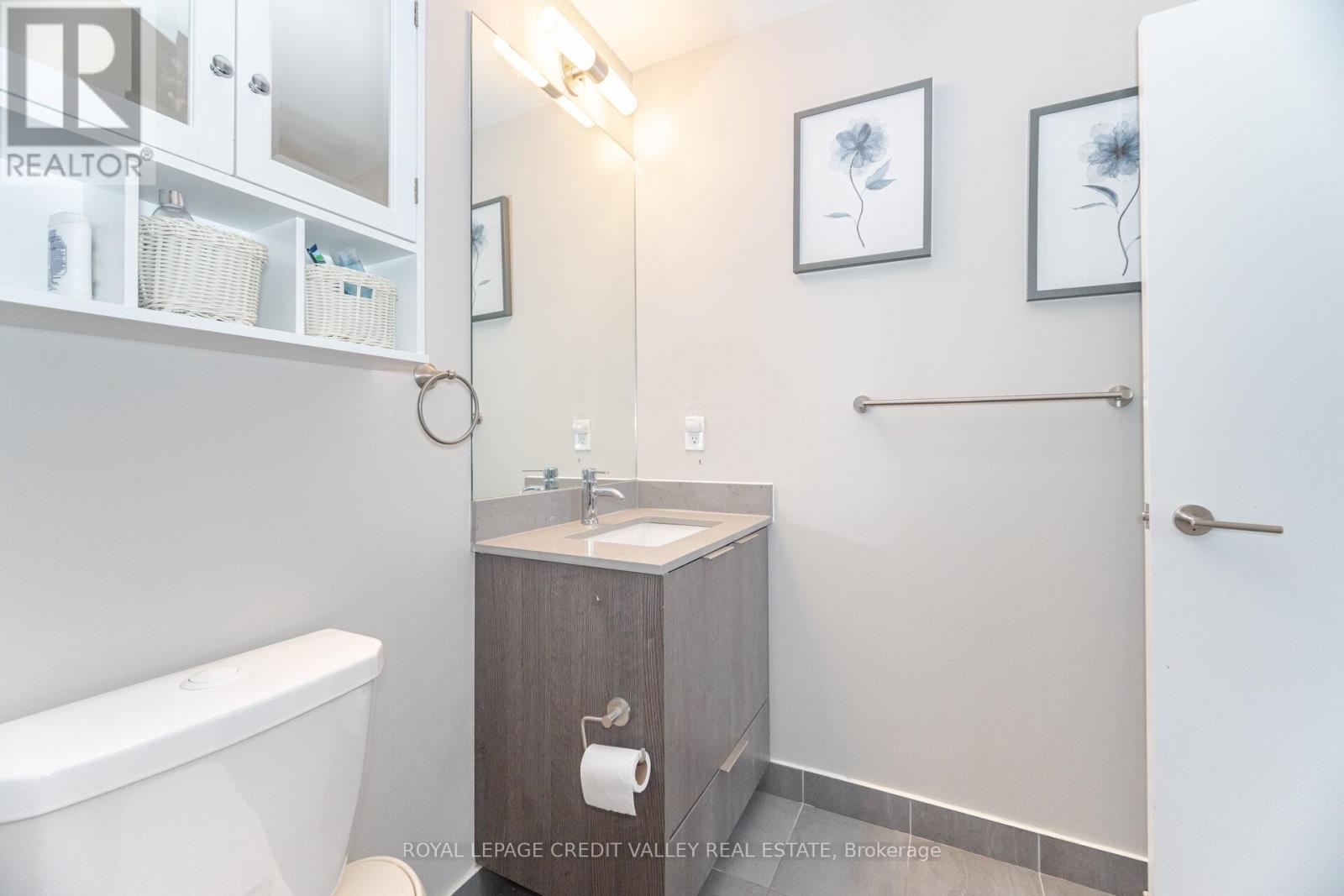 












413 - 32 FOREST MANOR ROAD

,
Toronto,




Ontario
M2J0H2

