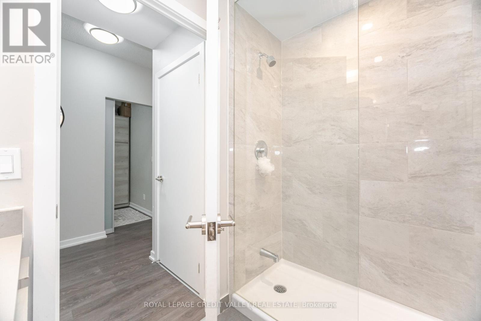 












413 - 32 FOREST MANOR ROAD

,
Toronto,




Ontario
M2J0H2

