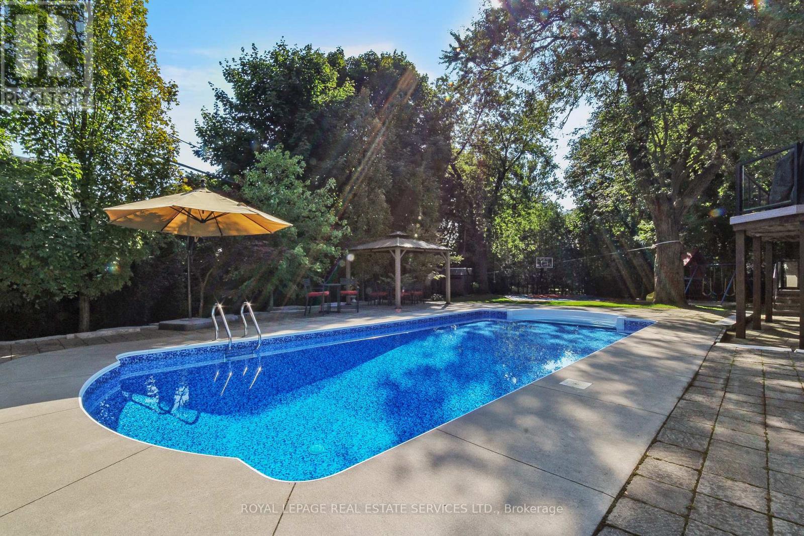 












159 VIEWBANK CRESCENT

,
Oakville,




Ontario
L6L1R3

