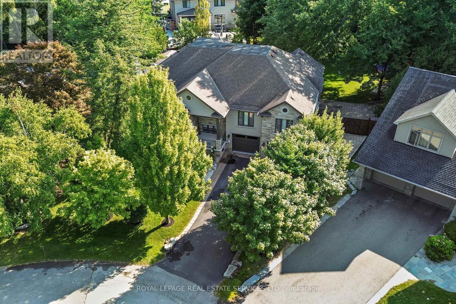 












159 VIEWBANK CRESCENT

,
Oakville,




Ontario
L6L1R3

