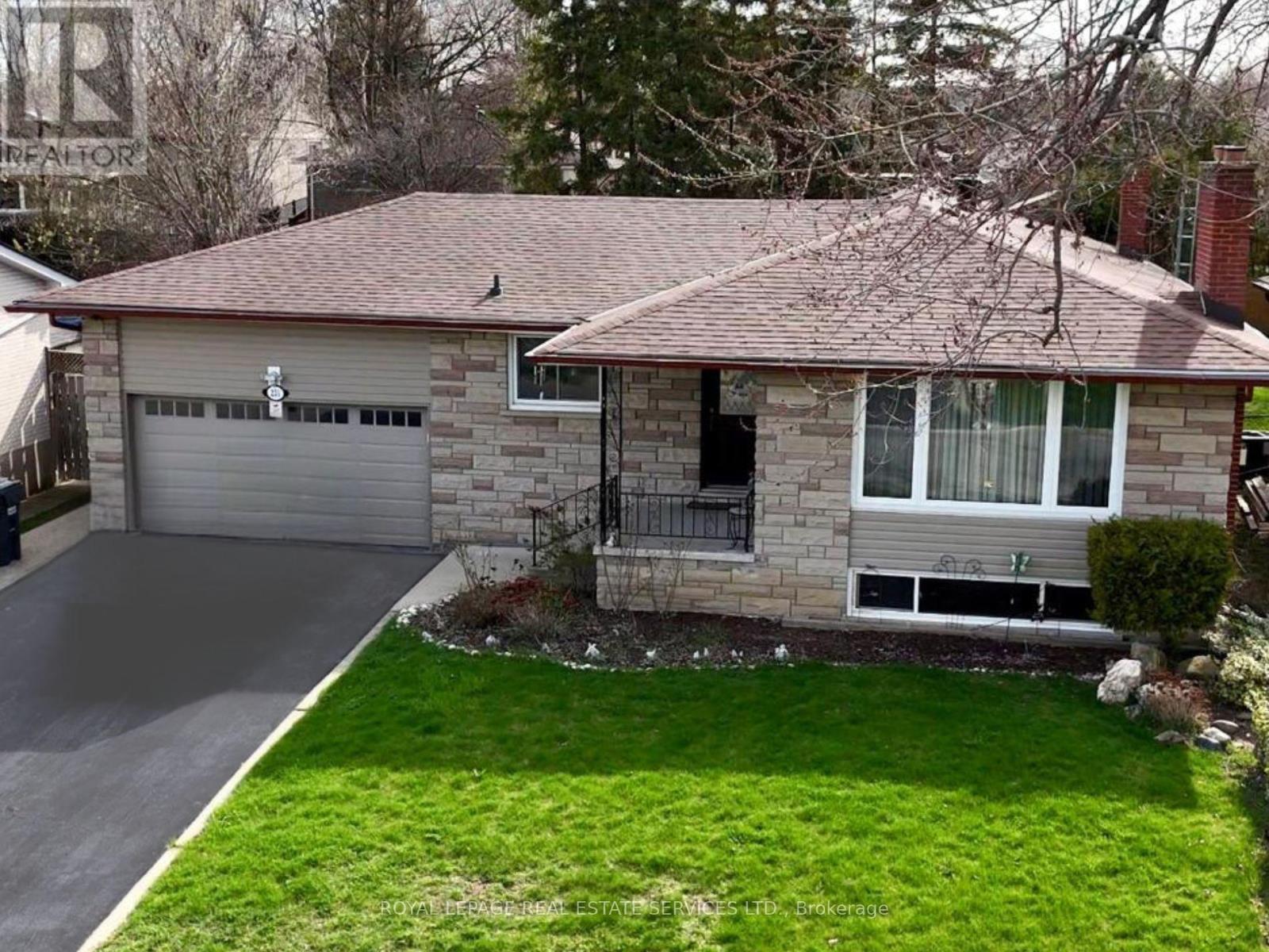 












231 ELIZABETH STREET S

,
Brampton,




Ontario
L6Y1S2

