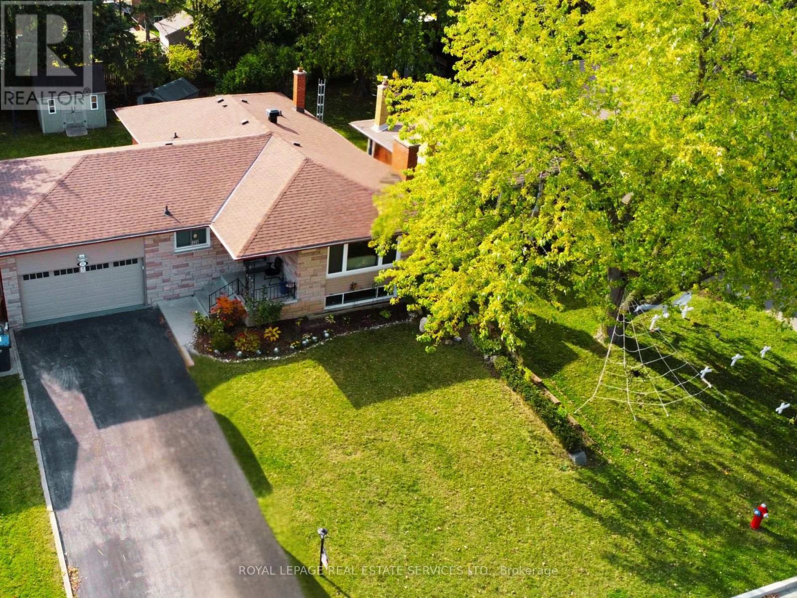 












231 ELIZABETH STREET S

,
Brampton,




Ontario
L6Y1S2

