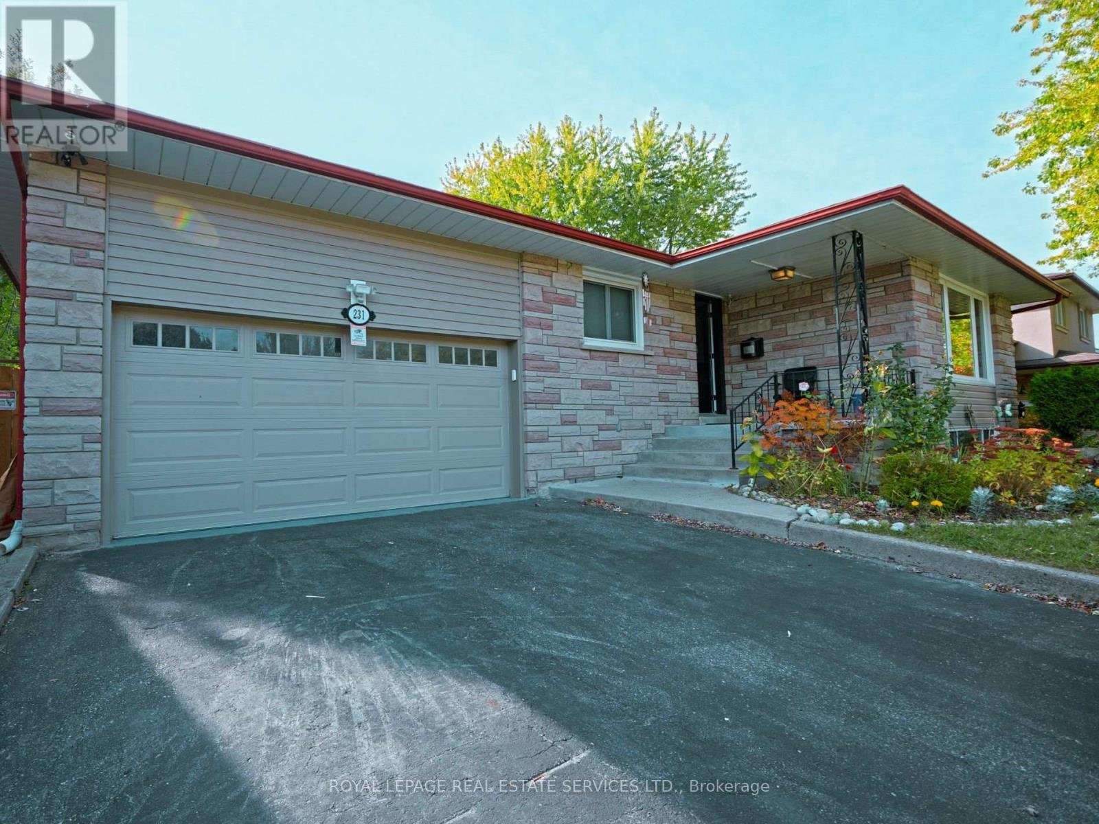 












231 ELIZABETH STREET S

,
Brampton,




Ontario
L6Y1S2


