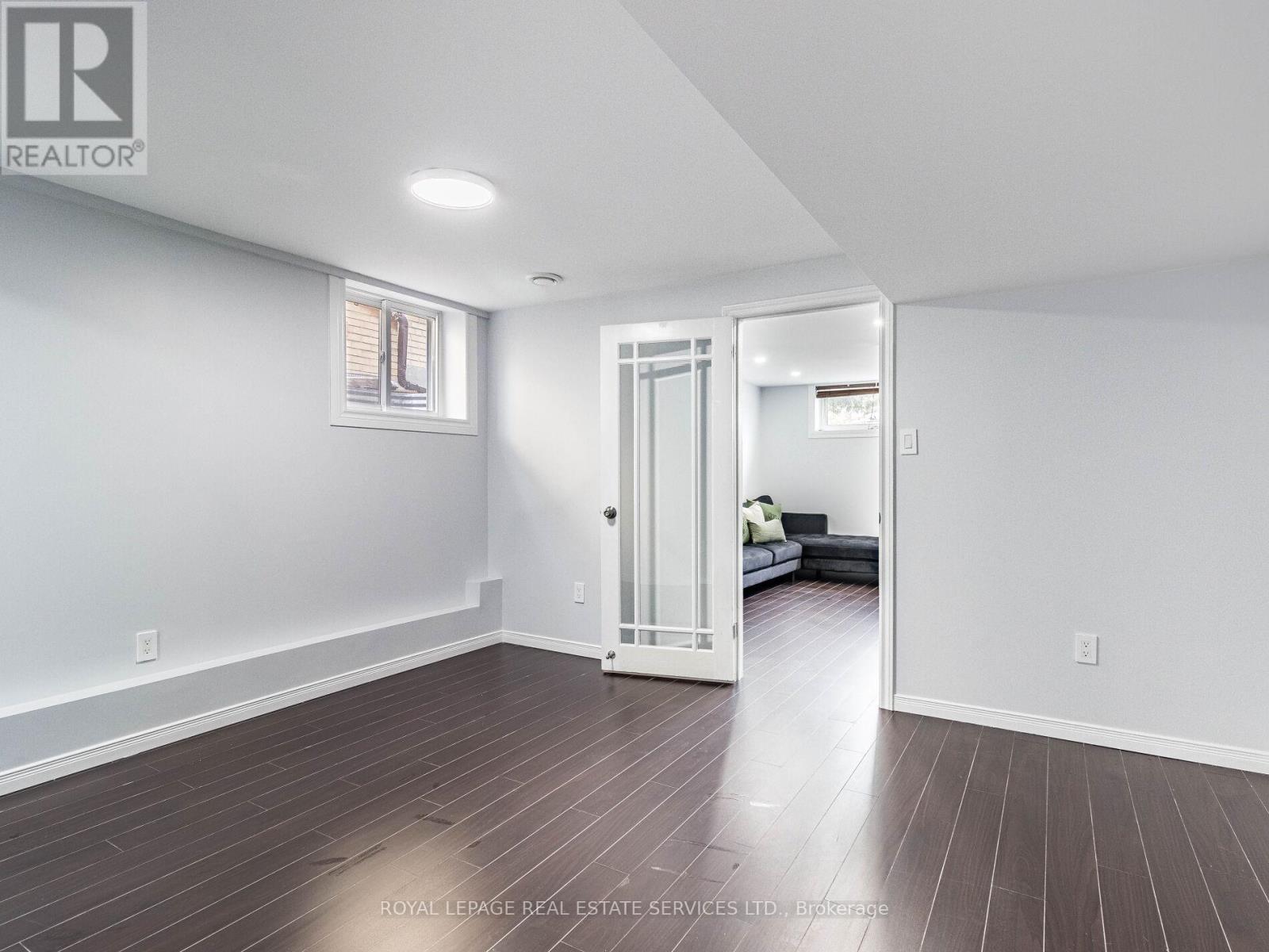 












231 ELIZABETH STREET S

,
Brampton,




Ontario
L6Y1S2

