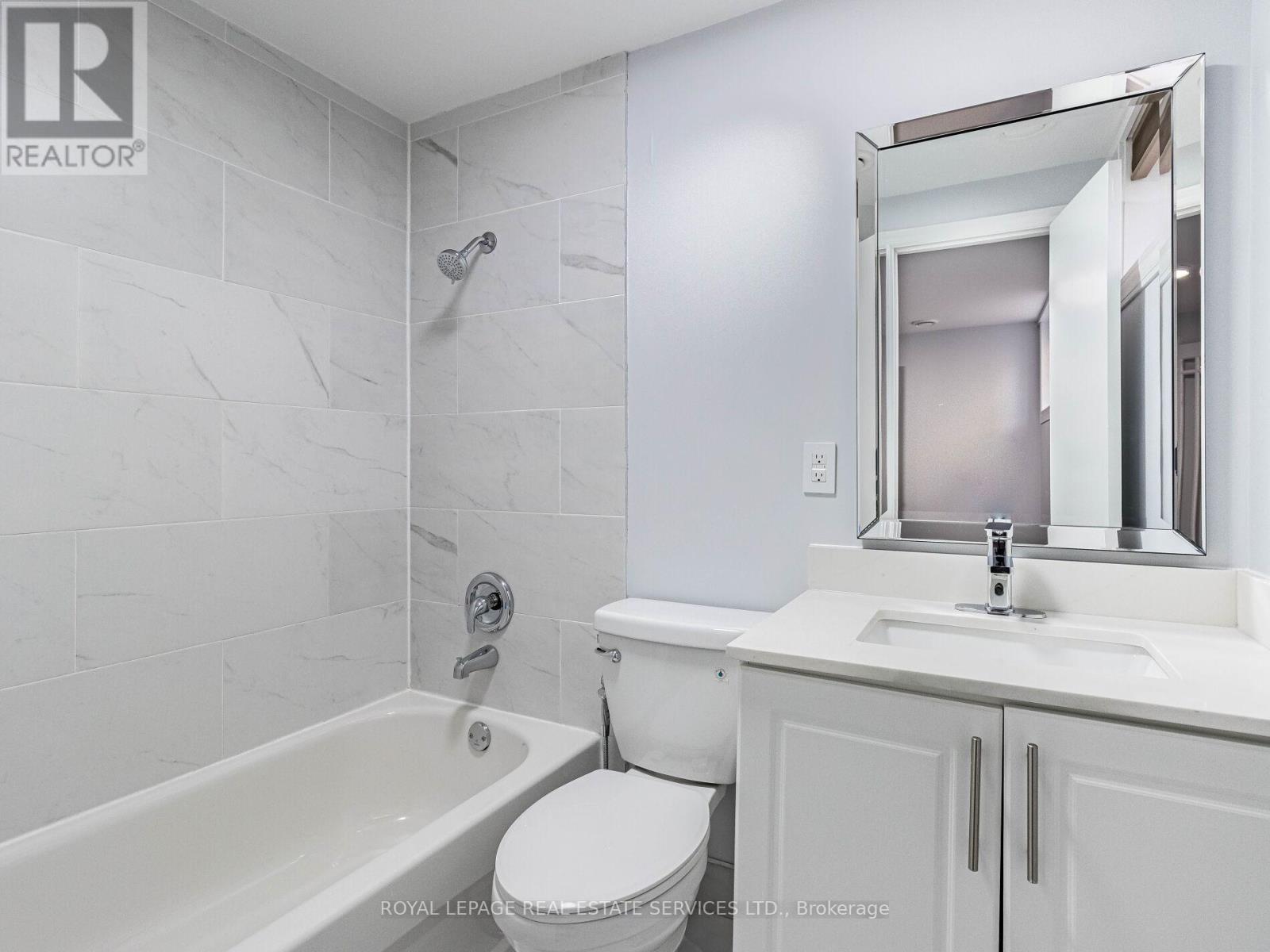 












231 ELIZABETH STREET S

,
Brampton,




Ontario
L6Y1S2

