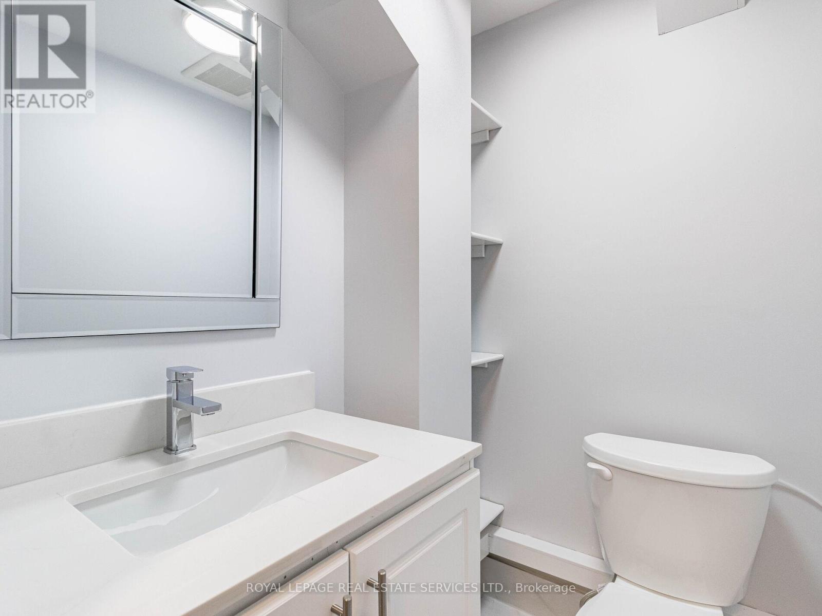












231 ELIZABETH STREET S

,
Brampton,




Ontario
L6Y1S2

