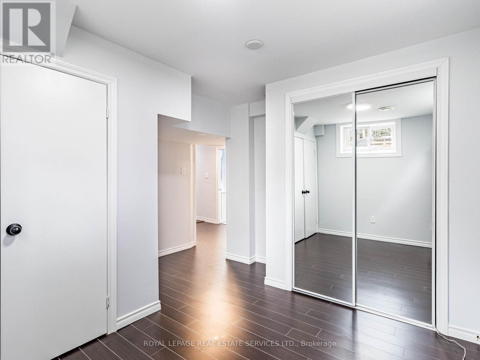 












231 ELIZABETH STREET S

,
Brampton,




Ontario
L6Y1S2

