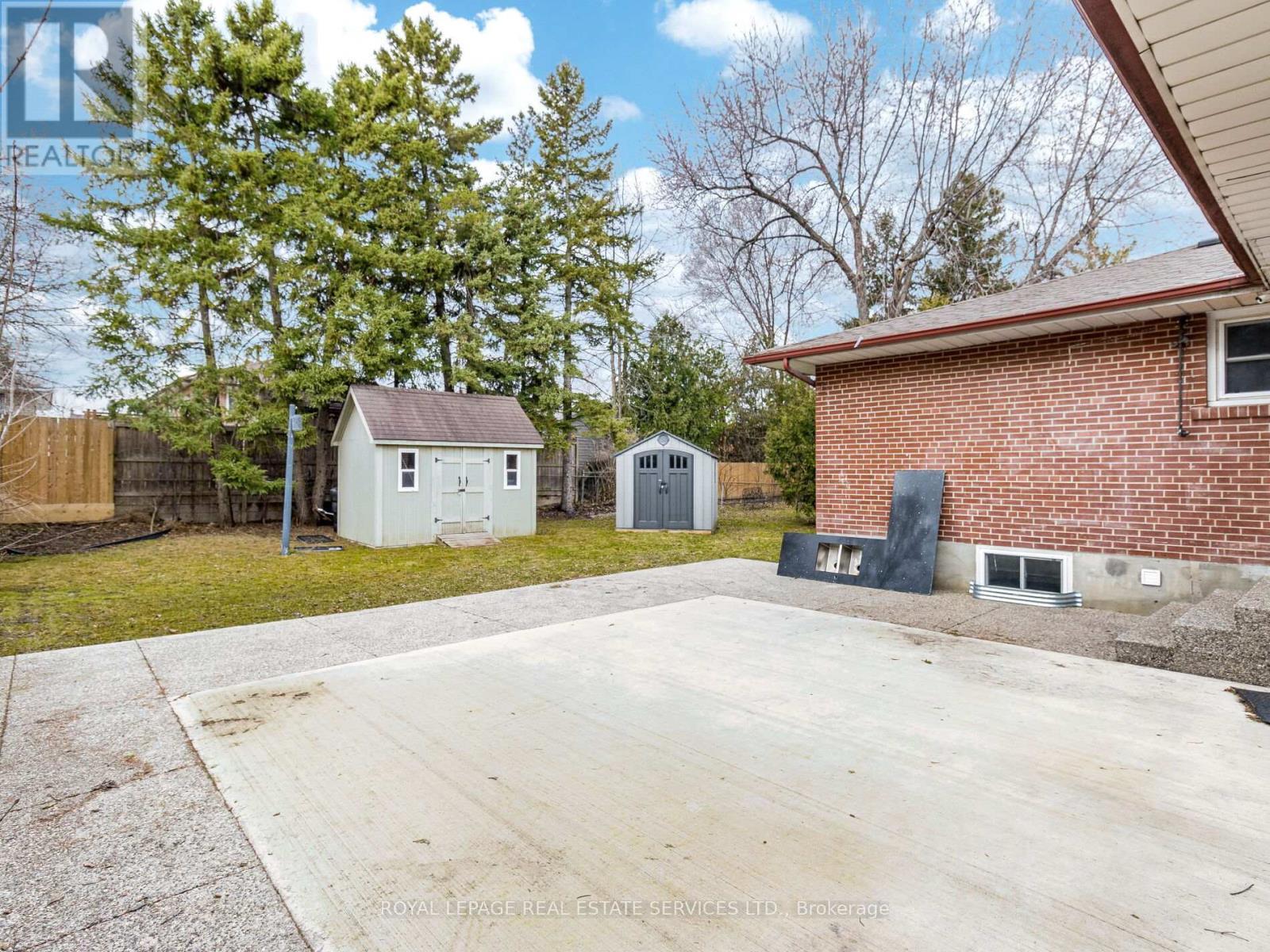 












231 ELIZABETH STREET S

,
Brampton,




Ontario
L6Y1S2

