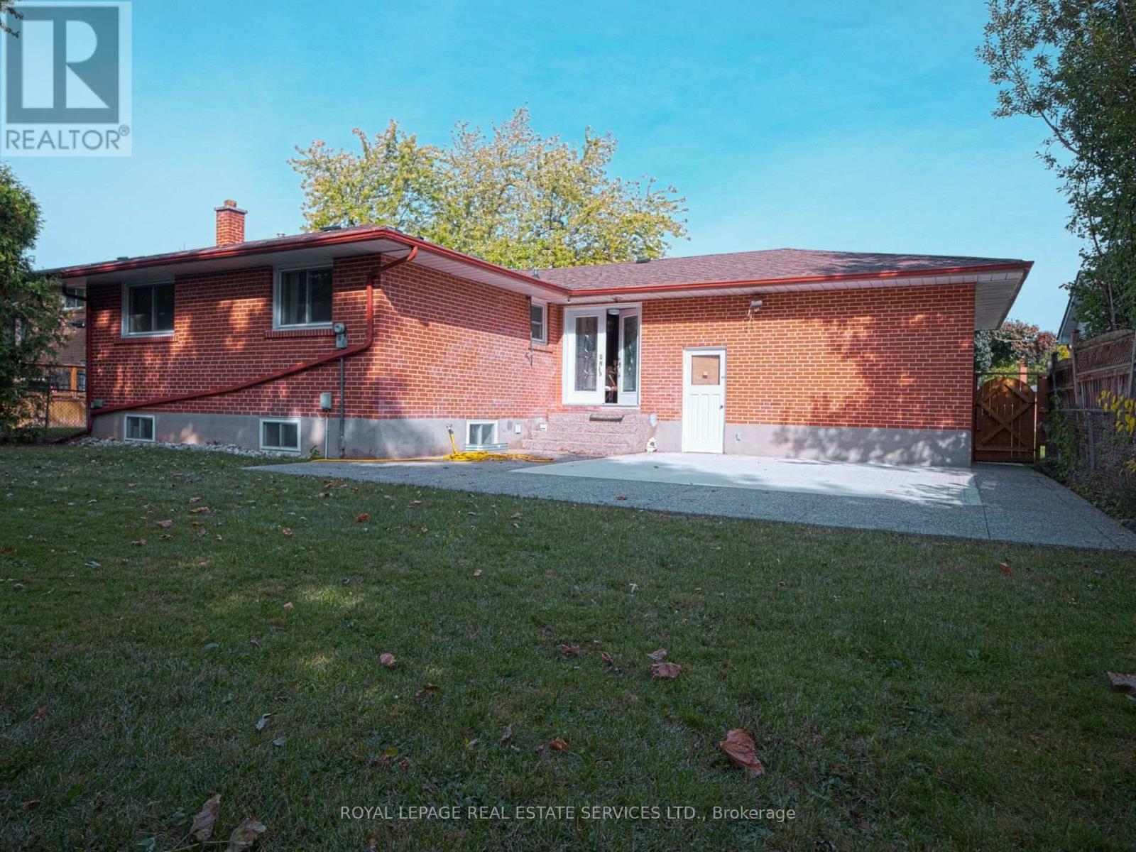 












231 ELIZABETH STREET S

,
Brampton,




Ontario
L6Y1S2

