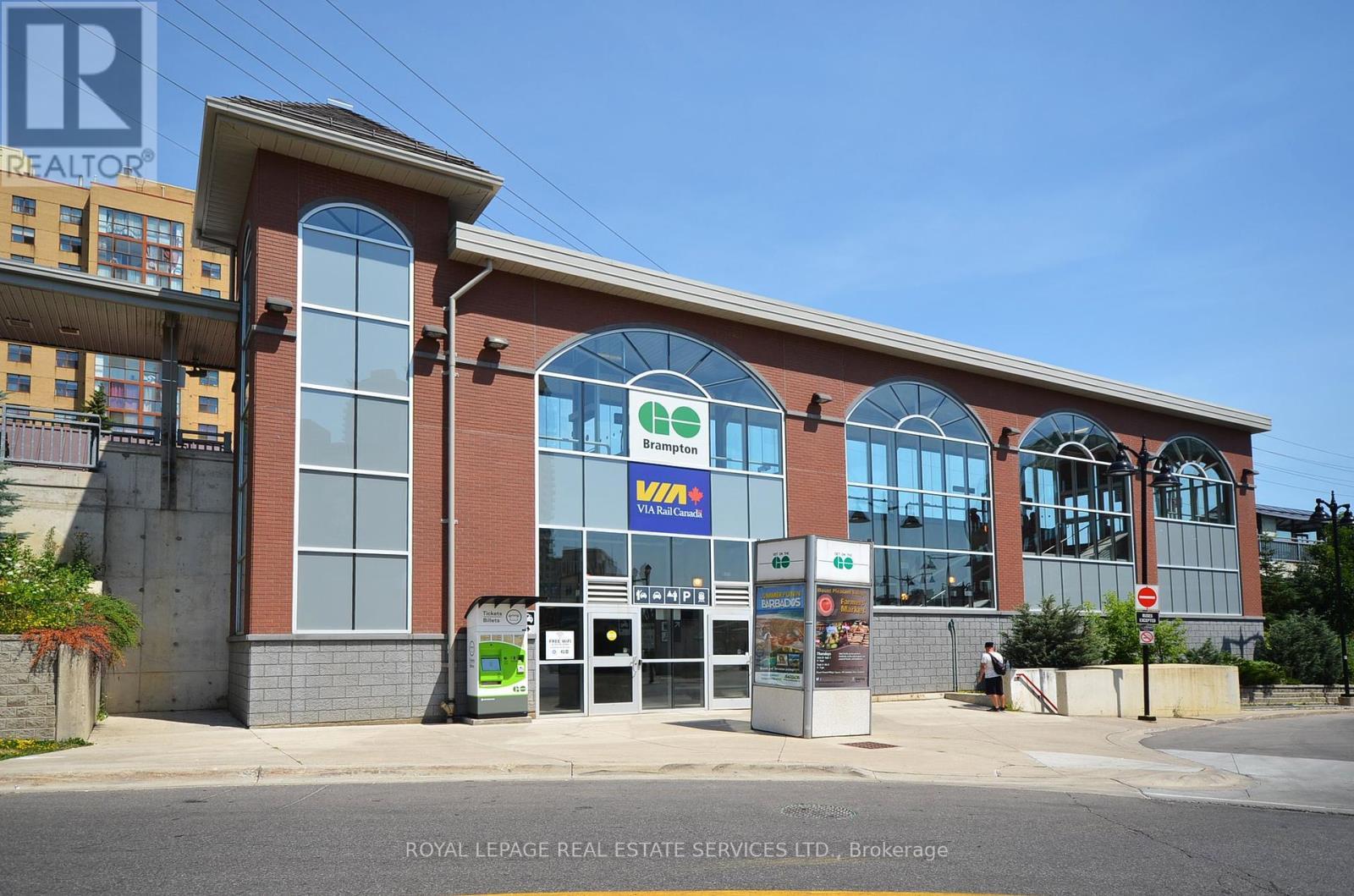 












231 ELIZABETH STREET S

,
Brampton,




Ontario
L6Y1S2

