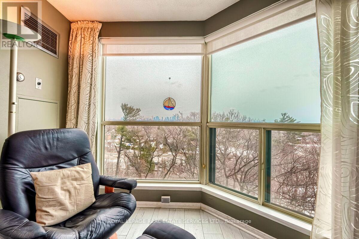 












902 - 2155 BURNHAMTHORPE ROAD W

,
Mississauga,




Ontario
L5L5P4

