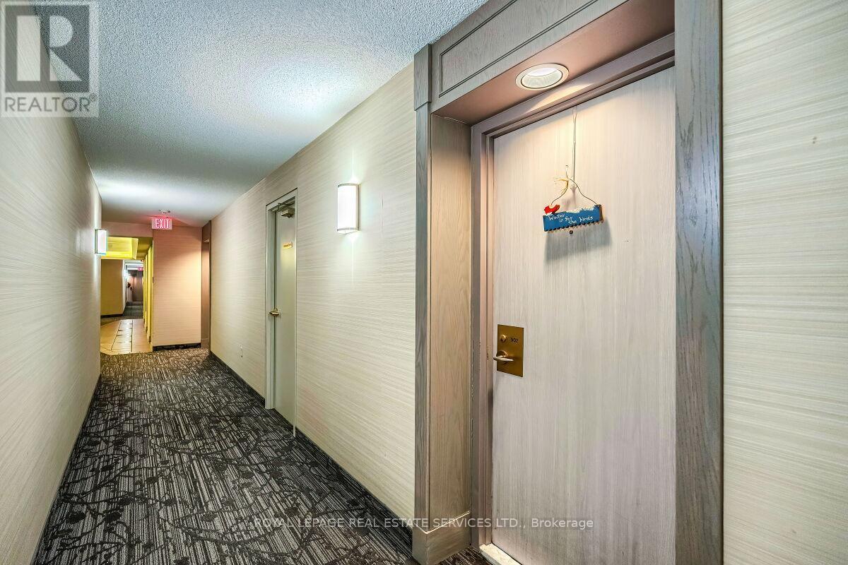 












902 - 2155 BURNHAMTHORPE ROAD W

,
Mississauga,




Ontario
L5L5P4

