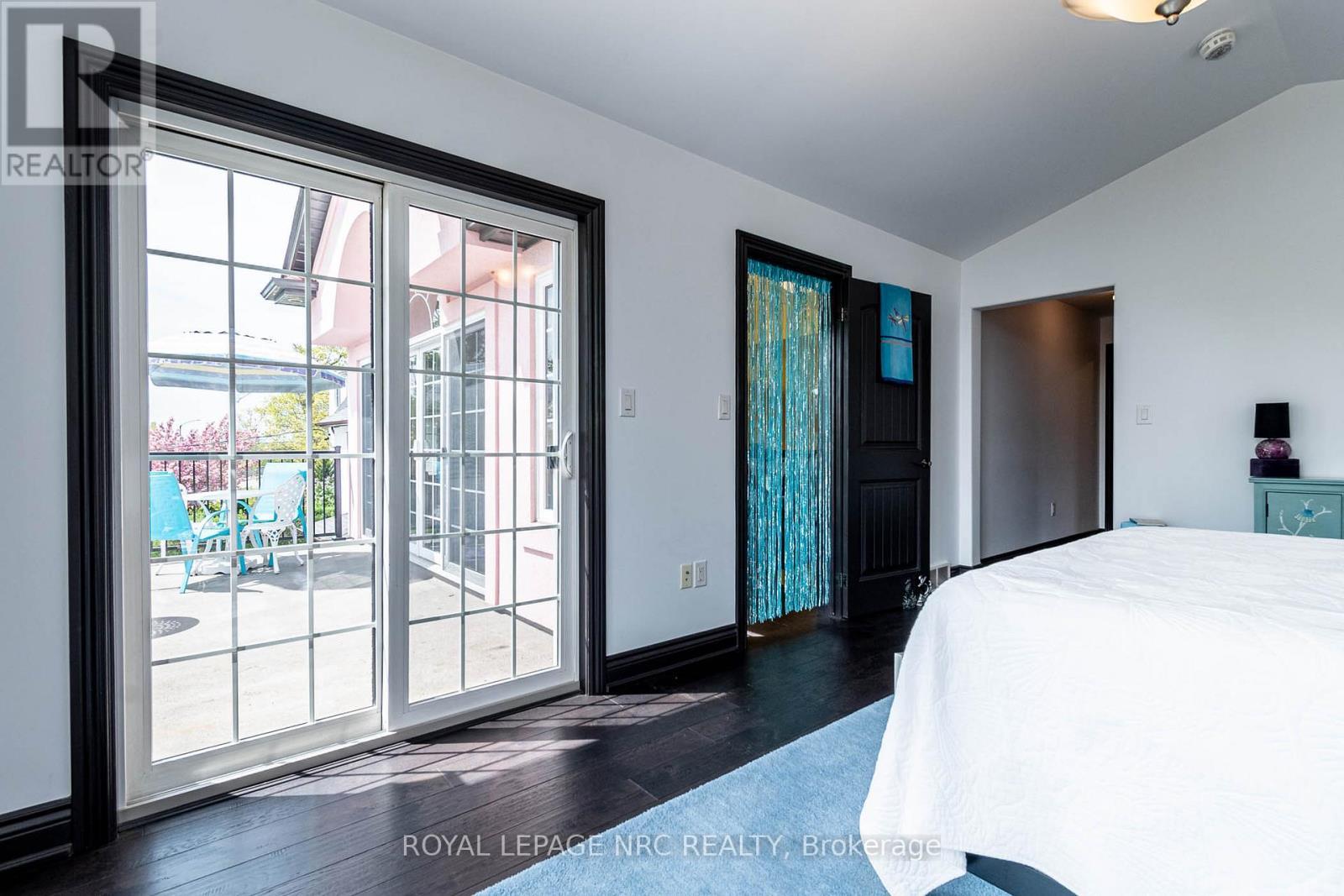 












4807 ZIMMERMAN AVENUE

,
Niagara Falls (Downtown),




Ontario
L2E3N1

