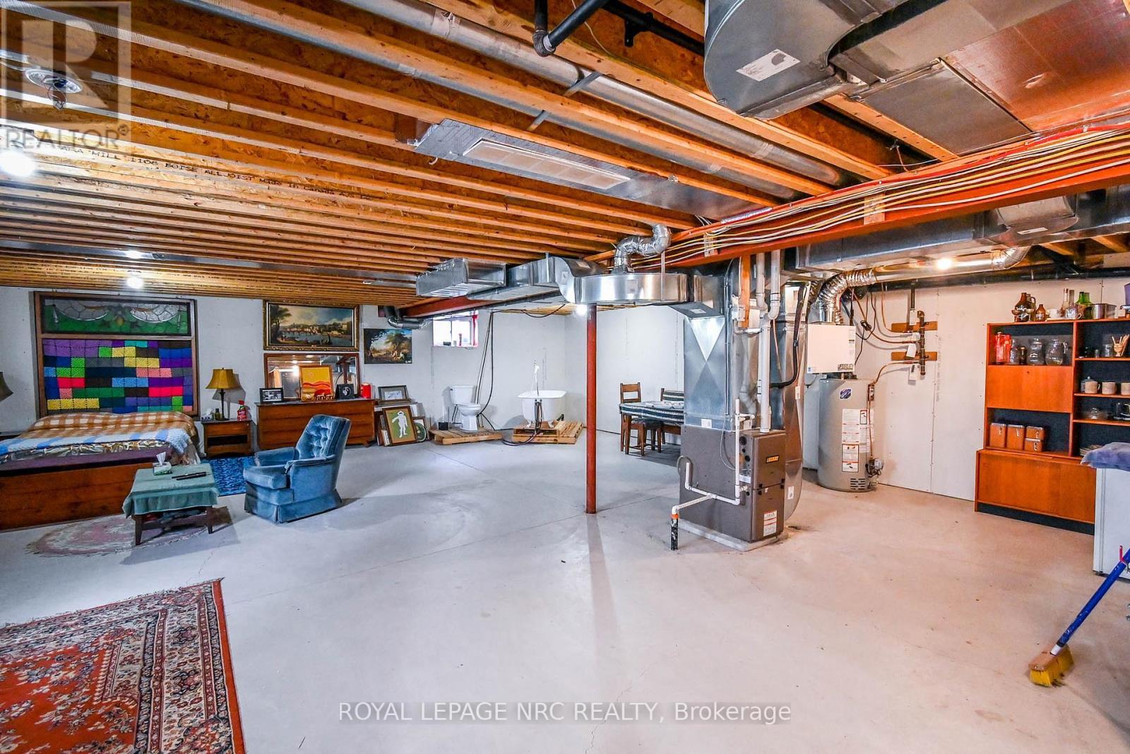












4807 ZIMMERMAN AVENUE

,
Niagara Falls (Downtown),




Ontario
L2E3N1

