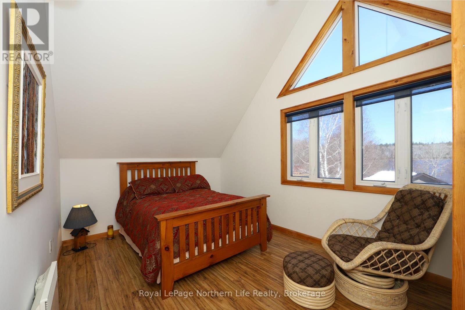 












33 WHITE BEAR COURT

,
Temagami,




Ontario
P0H2H0

