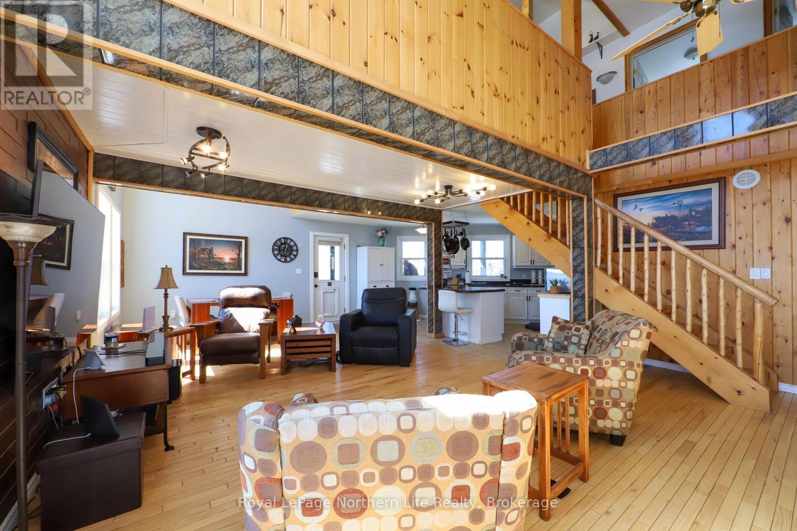 












33 WHITE BEAR COURT

,
Temagami,




Ontario
P0H2H0

