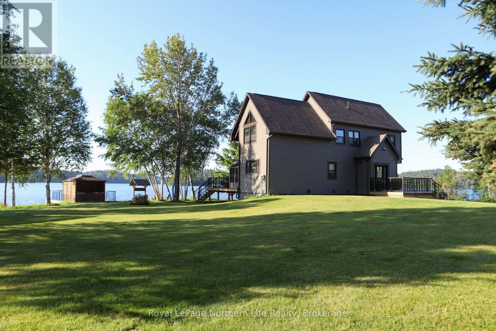 












33 WHITE BEAR COURT

,
Temagami,




Ontario
P0H2H0

