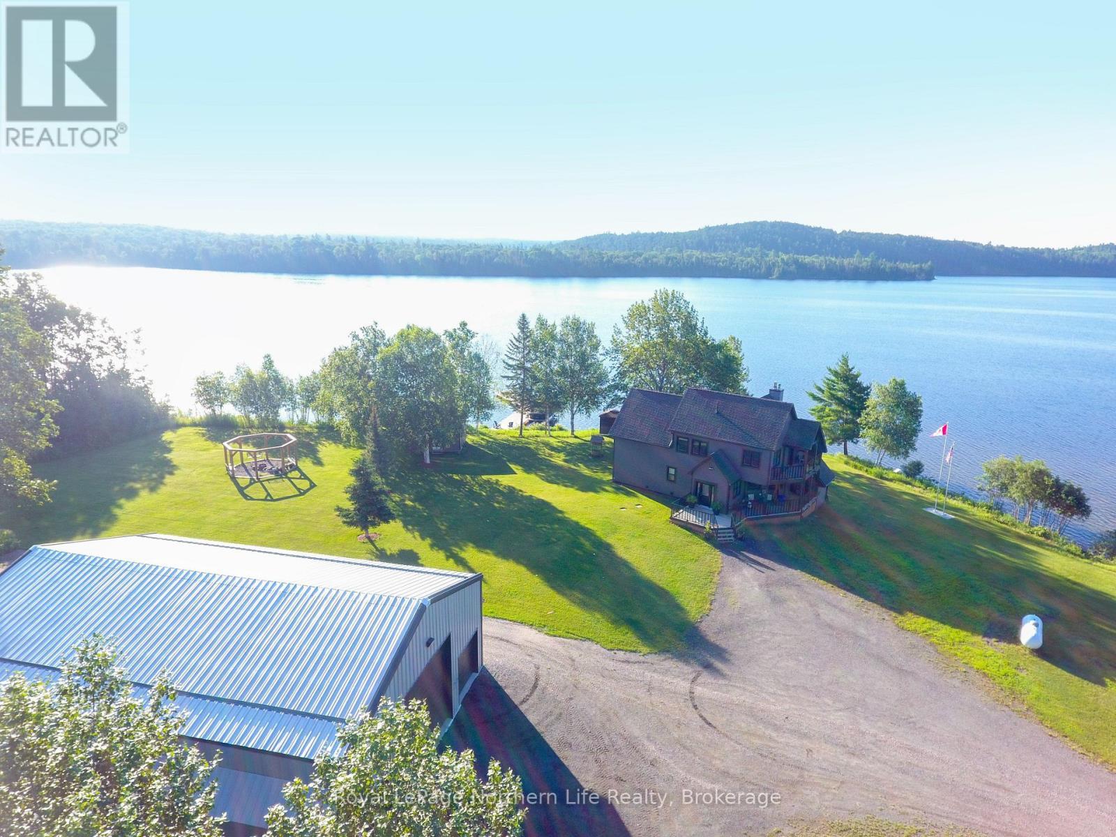 












33 WHITE BEAR COURT

,
Temagami,




Ontario
P0H2H0

