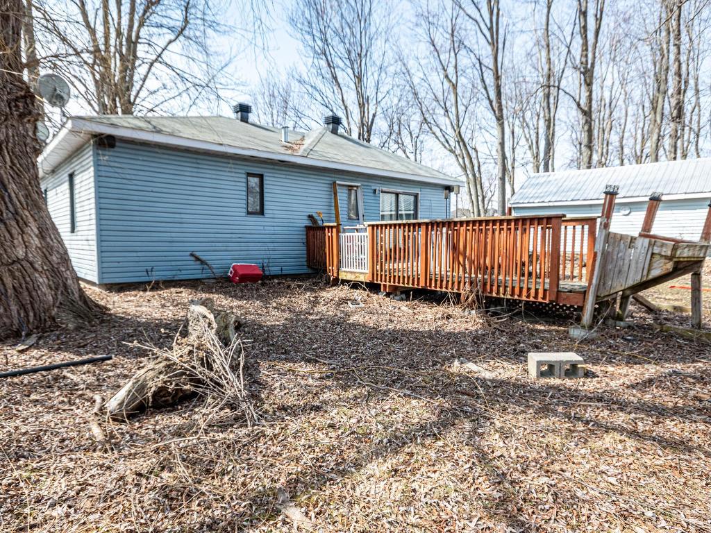 









787


Rue Principale

,
Rivière-Beaudette,




QC
J0P1R0

