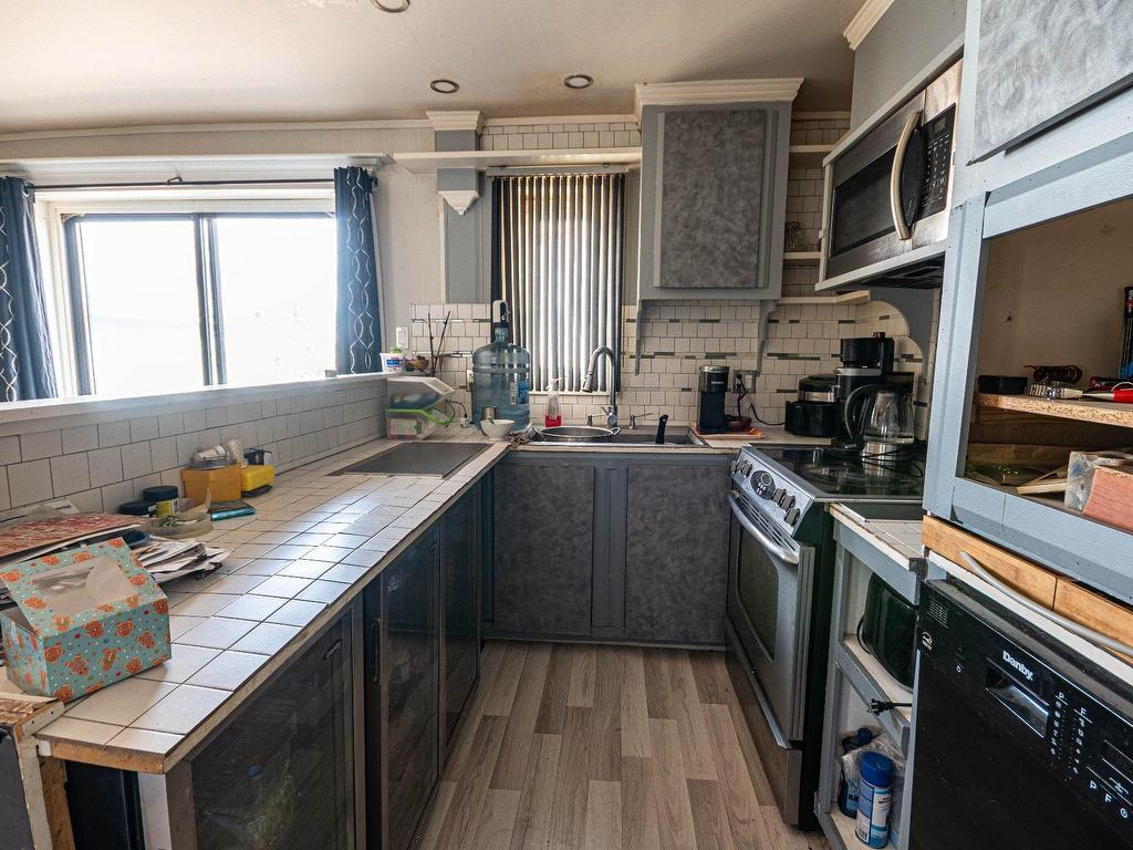 









787


Rue Principale

,
Rivière-Beaudette,




QC
J0P1R0

