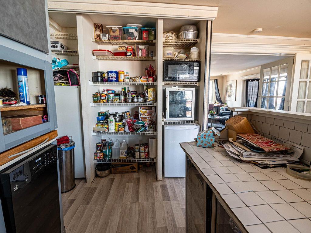 









787


Rue Principale

,
Rivière-Beaudette,




QC
J0P1R0


