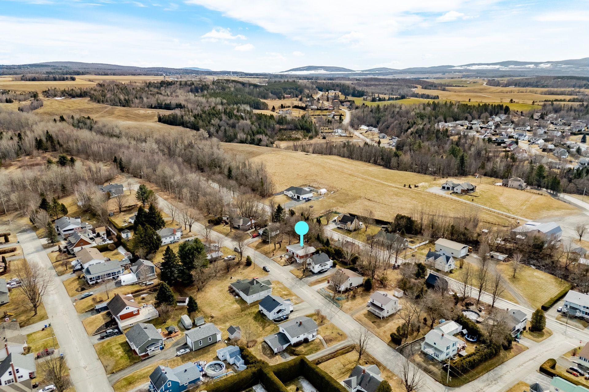 









532


Rue Lemay

,
Coaticook,




QC
J1A1M1

