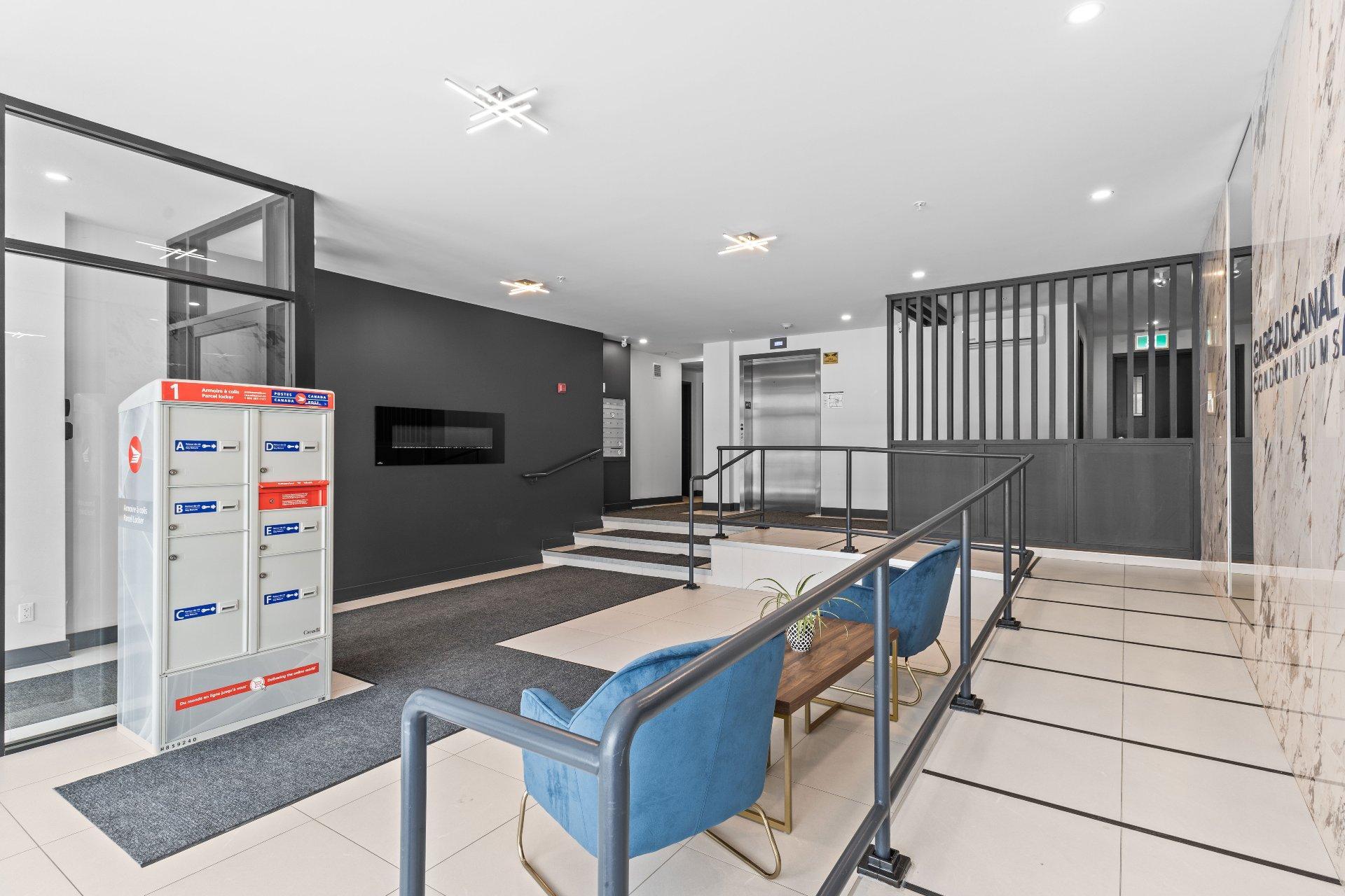 









300


Av. George-V

, 101,
Montréal (Lachine),




QC
H8S2R6

