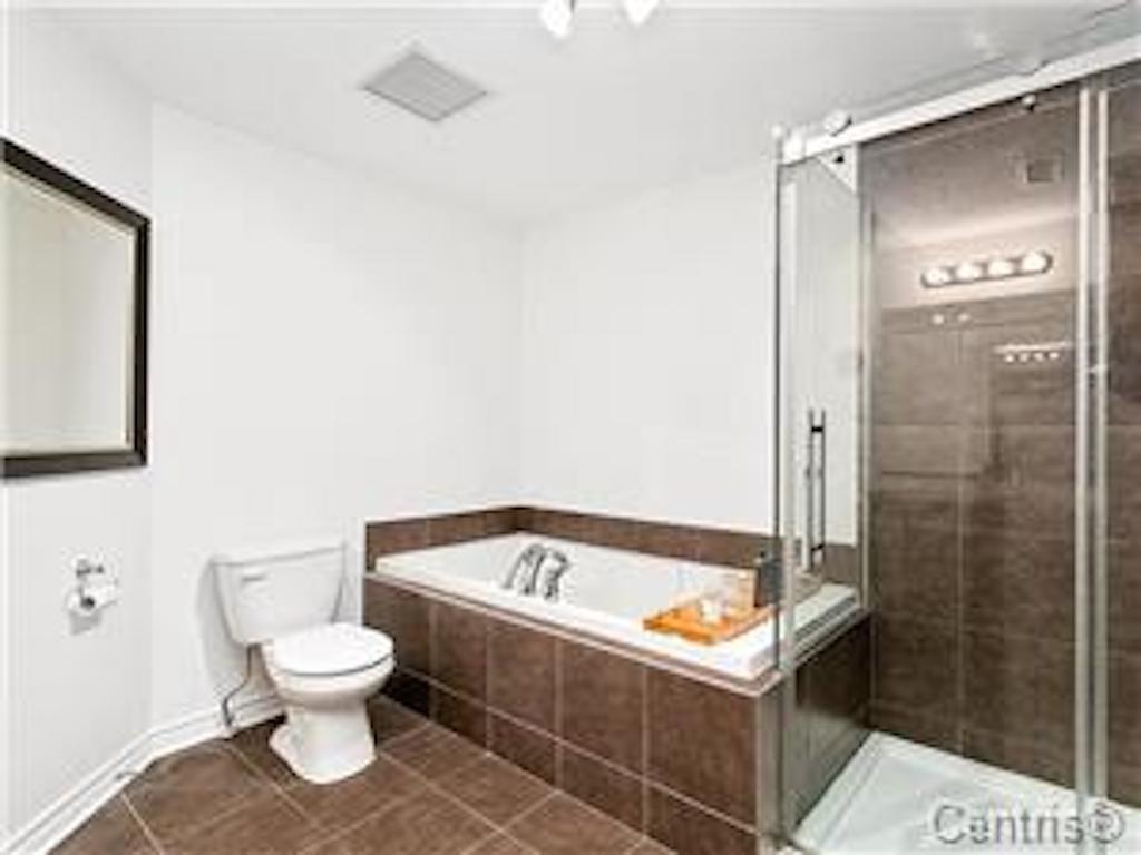 









15


Rue du Colonial

, 3,
Gatineau (Aylmer),




QC
J9H0B1

