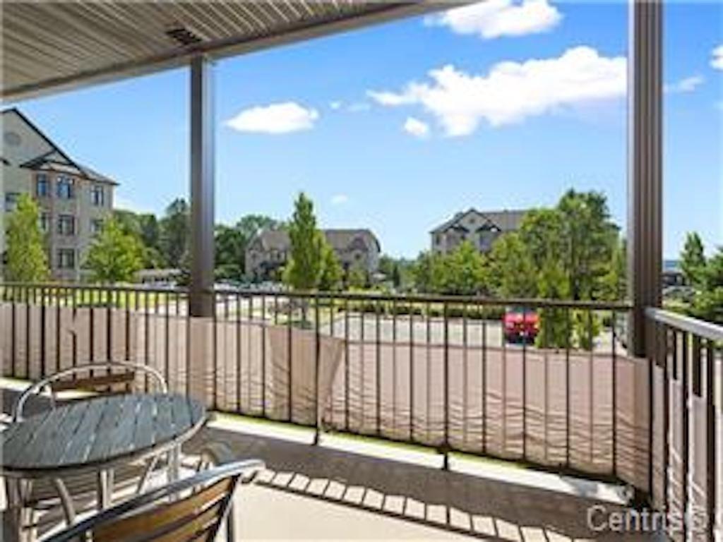 









15


Rue du Colonial

, 3,
Gatineau (Aylmer),




QC
J9H0B1

