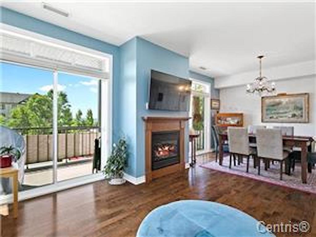 









15


Rue du Colonial

, 3,
Gatineau (Aylmer),




QC
J9H0B1

