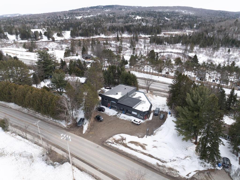 









646


Ch. du Village

,
Morin-Heights,




QC
J0R1H0

