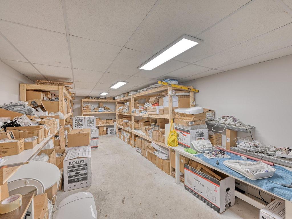 









646


Ch. du Village

,
Morin-Heights,




QC
J0R1H0

