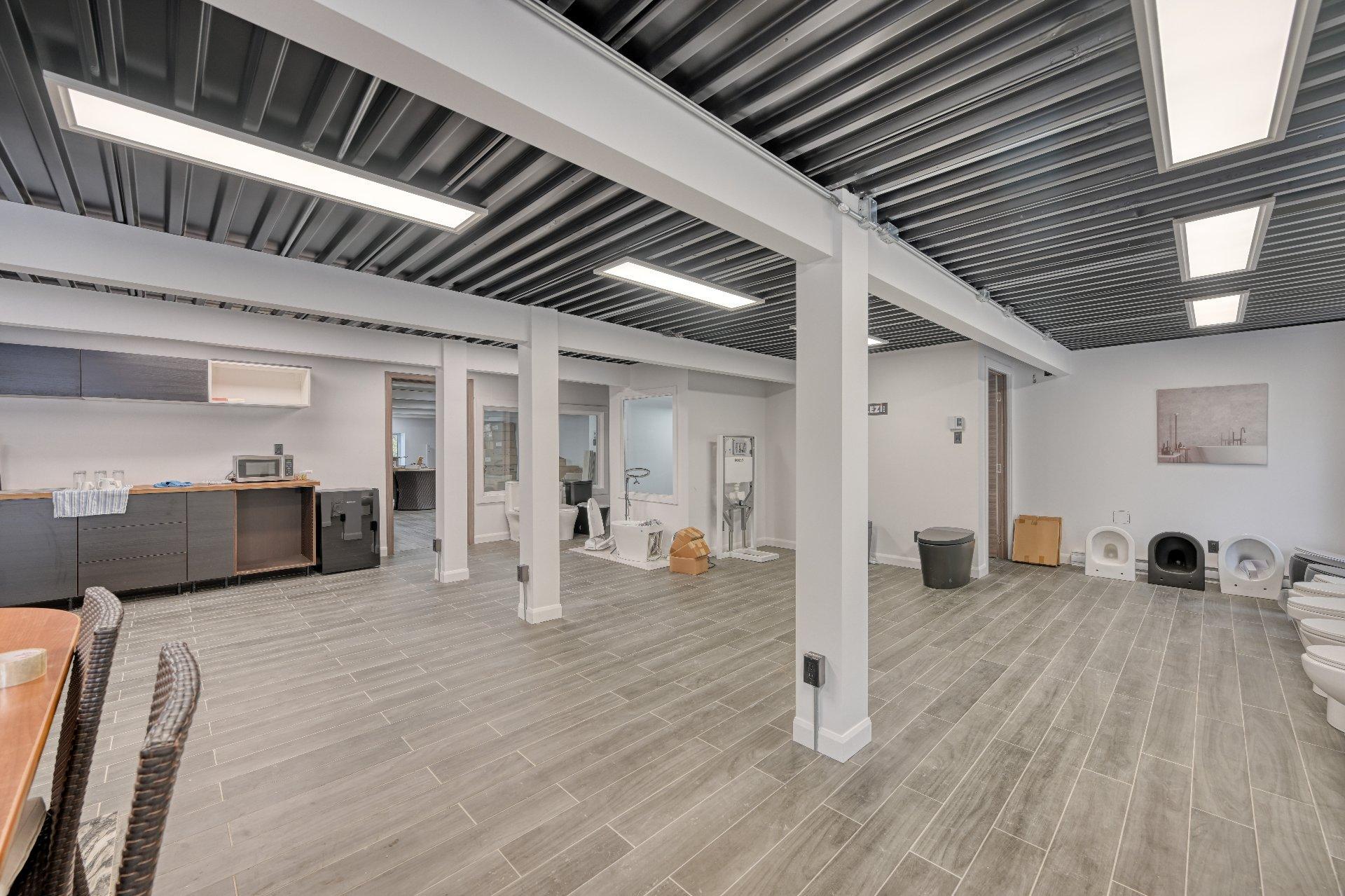 









646


Ch. du Village

,
Morin-Heights,




QC
J0R1H0

