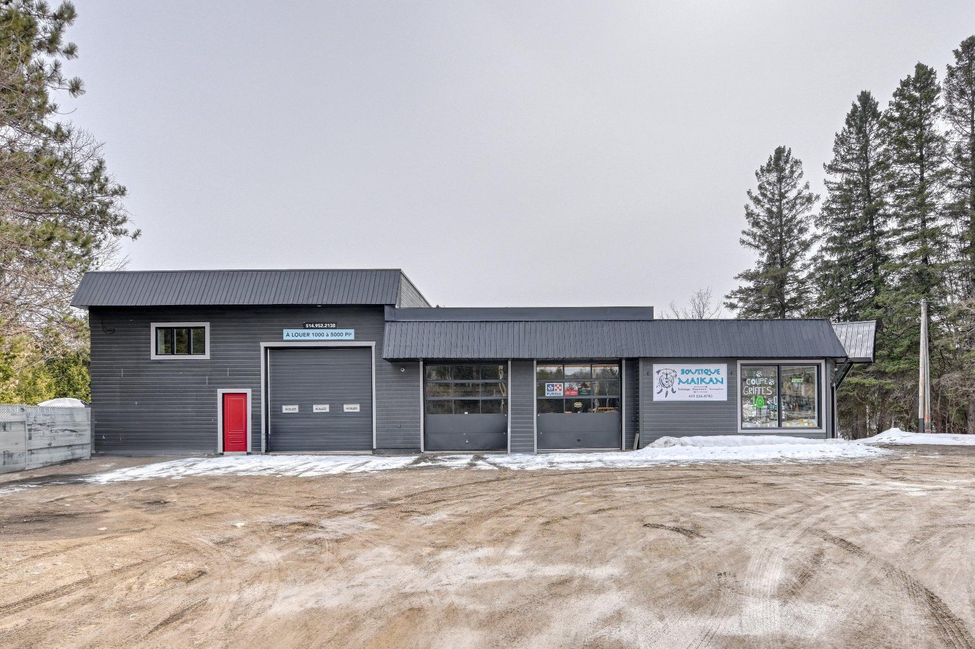 









646


Ch. du Village

,
Morin-Heights,




QC
J0R1H0

