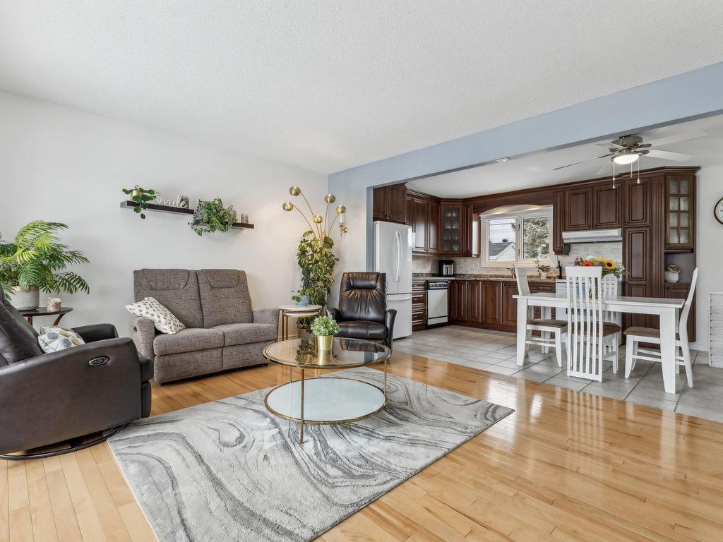 









13


Rue de Rochefort

,
Gatineau (Gatineau),




QC
J8T4K6

