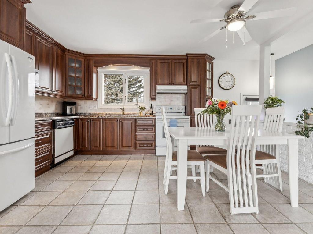 









13


Rue de Rochefort

,
Gatineau (Gatineau),




QC
J8T4K6

