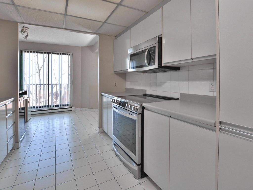 









6150


Av. du Boisé

, B4,
Montréal (Côte-des-Neiges/Notre-Dame-de-Grâce),




QC
H3S2V2


