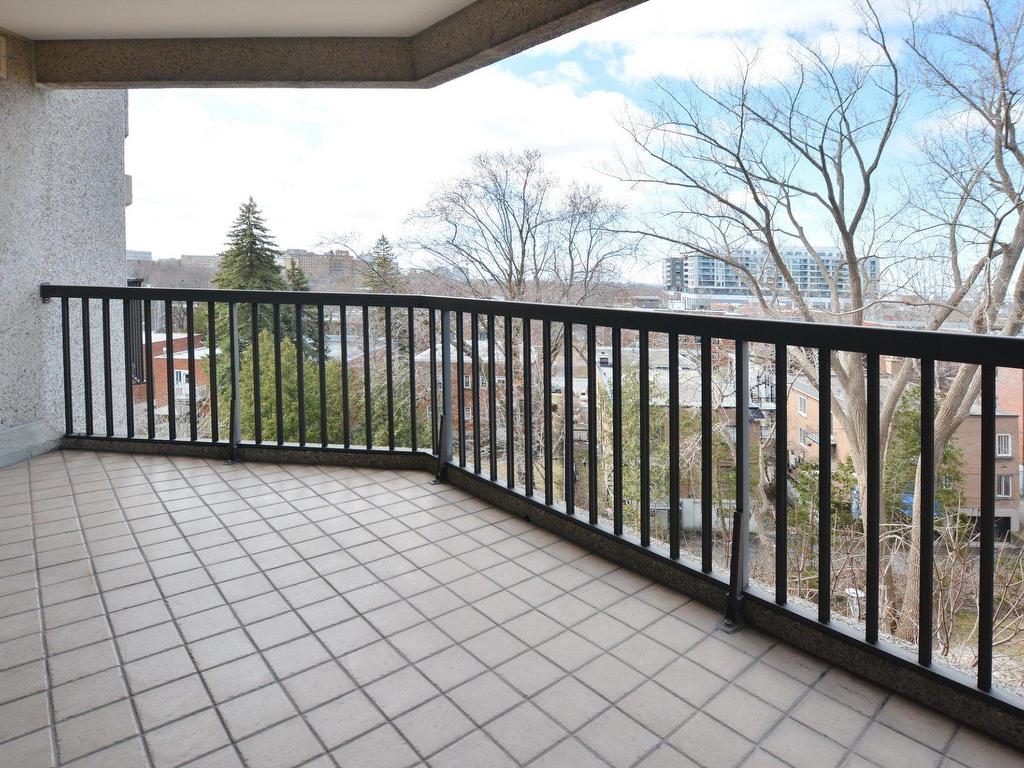 









6150


Av. du Boisé

, B4,
Montréal (Côte-des-Neiges/Notre-Dame-de-Grâce),




QC
H3S2V2

