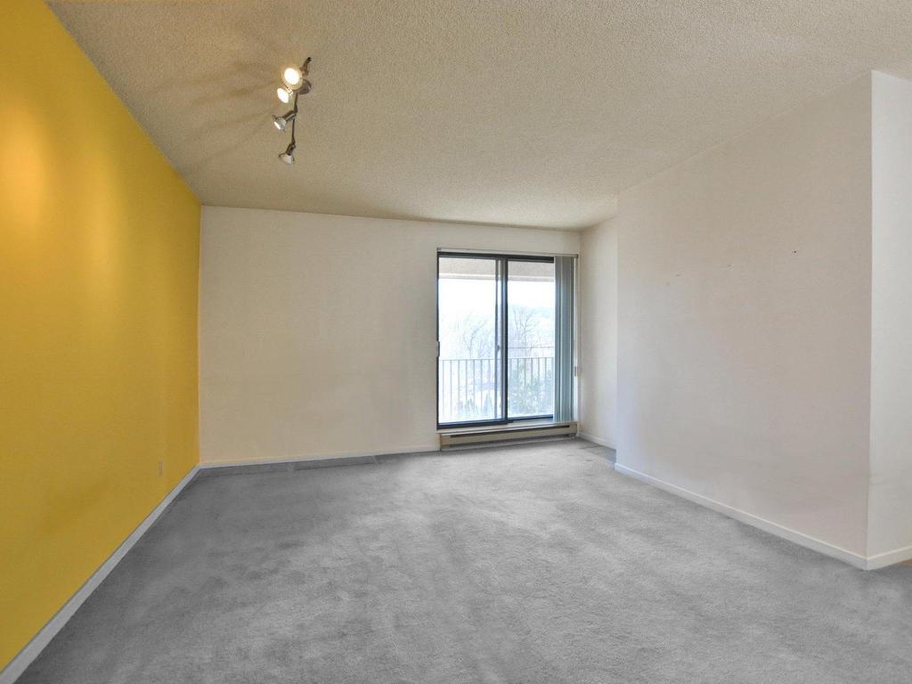 









6150


Av. du Boisé

, B4,
Montréal (Côte-des-Neiges/Notre-Dame-de-Grâce),




QC
H3S2V2

