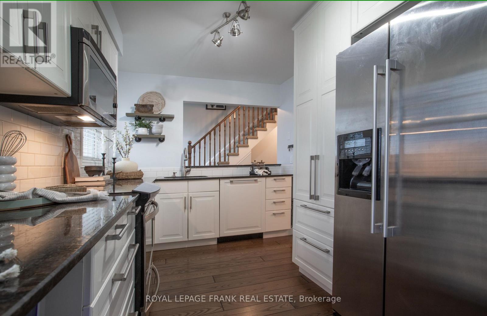 












D8 - 1663 NASH ROAD

,
Clarington (Courtice),




Ontario
L1E1S8

