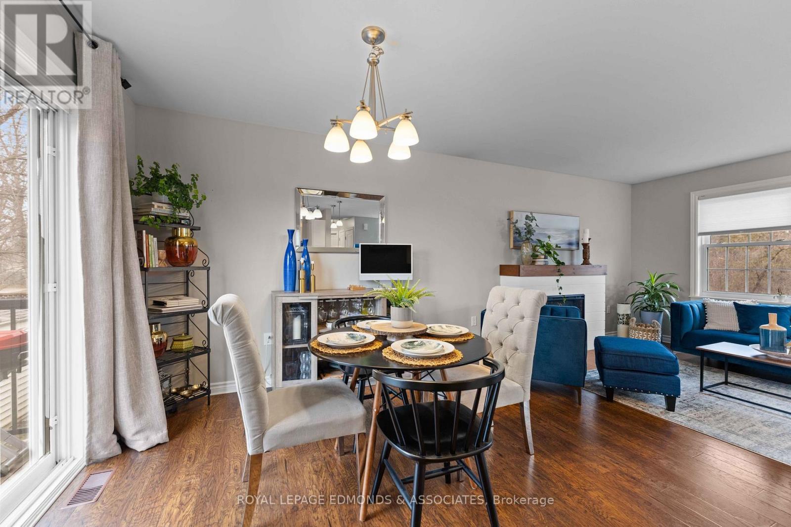 












278 EVERETT STREET

,
Pembroke,




Ontario
K8A3W4

