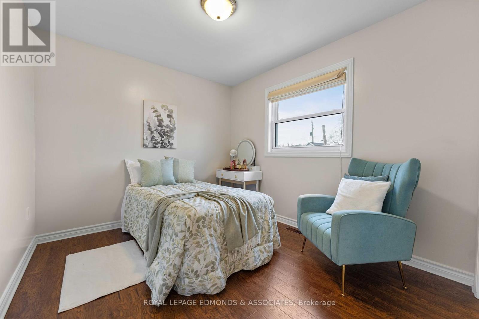 












278 EVERETT STREET

,
Pembroke,




Ontario
K8A3W4

