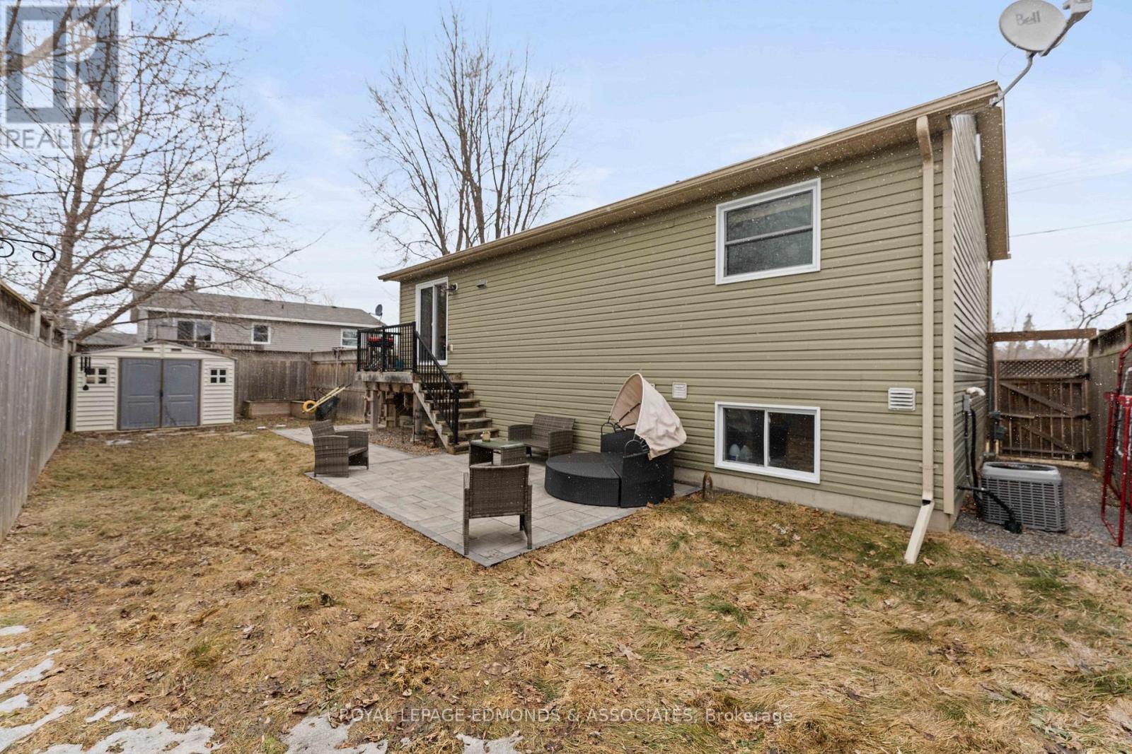 












278 EVERETT STREET

,
Pembroke,




Ontario
K8A3W4

