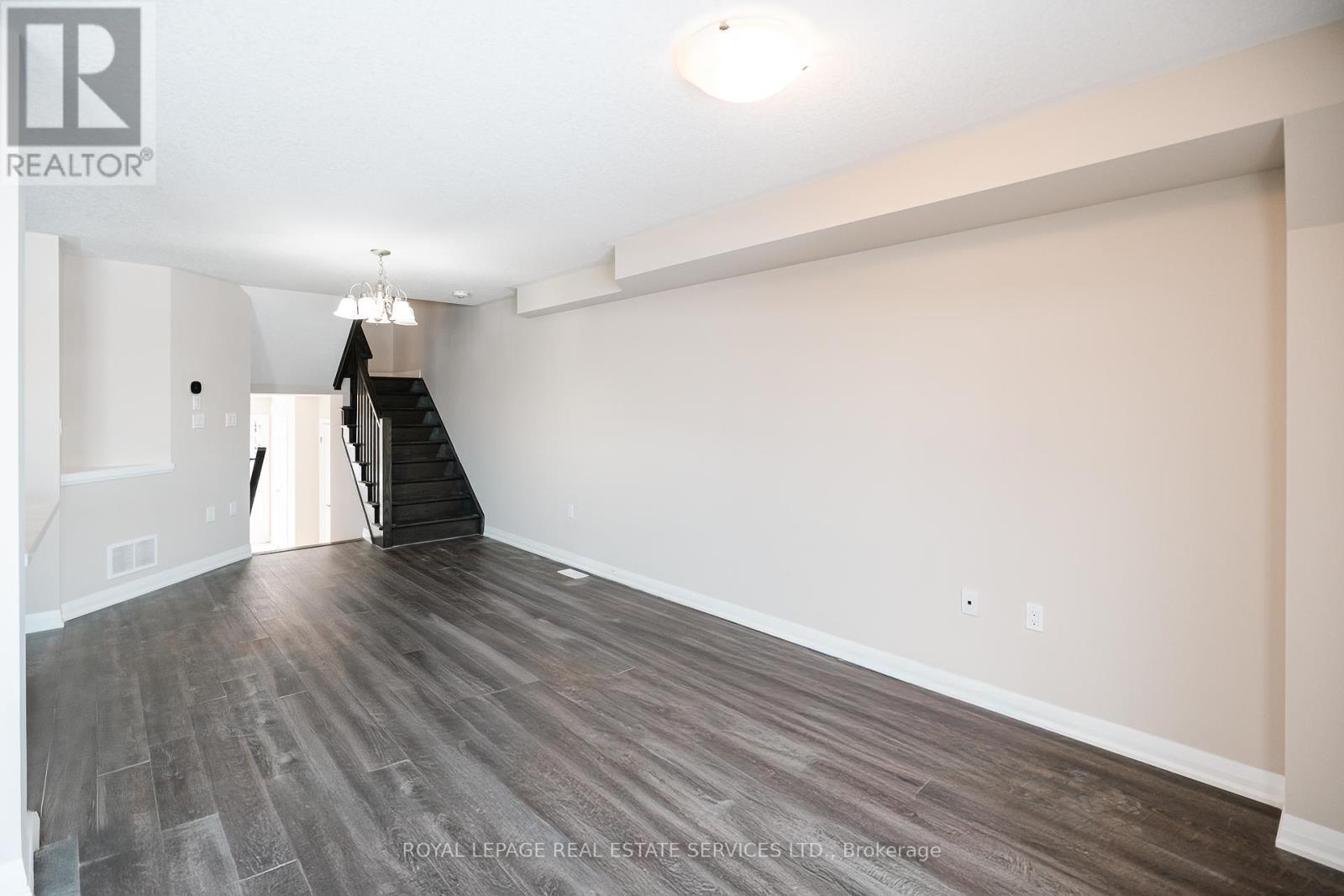 












116 LAGUNA VILLAGE CRESCENT

,
Hamilton,




Ontario
L0R1P0

