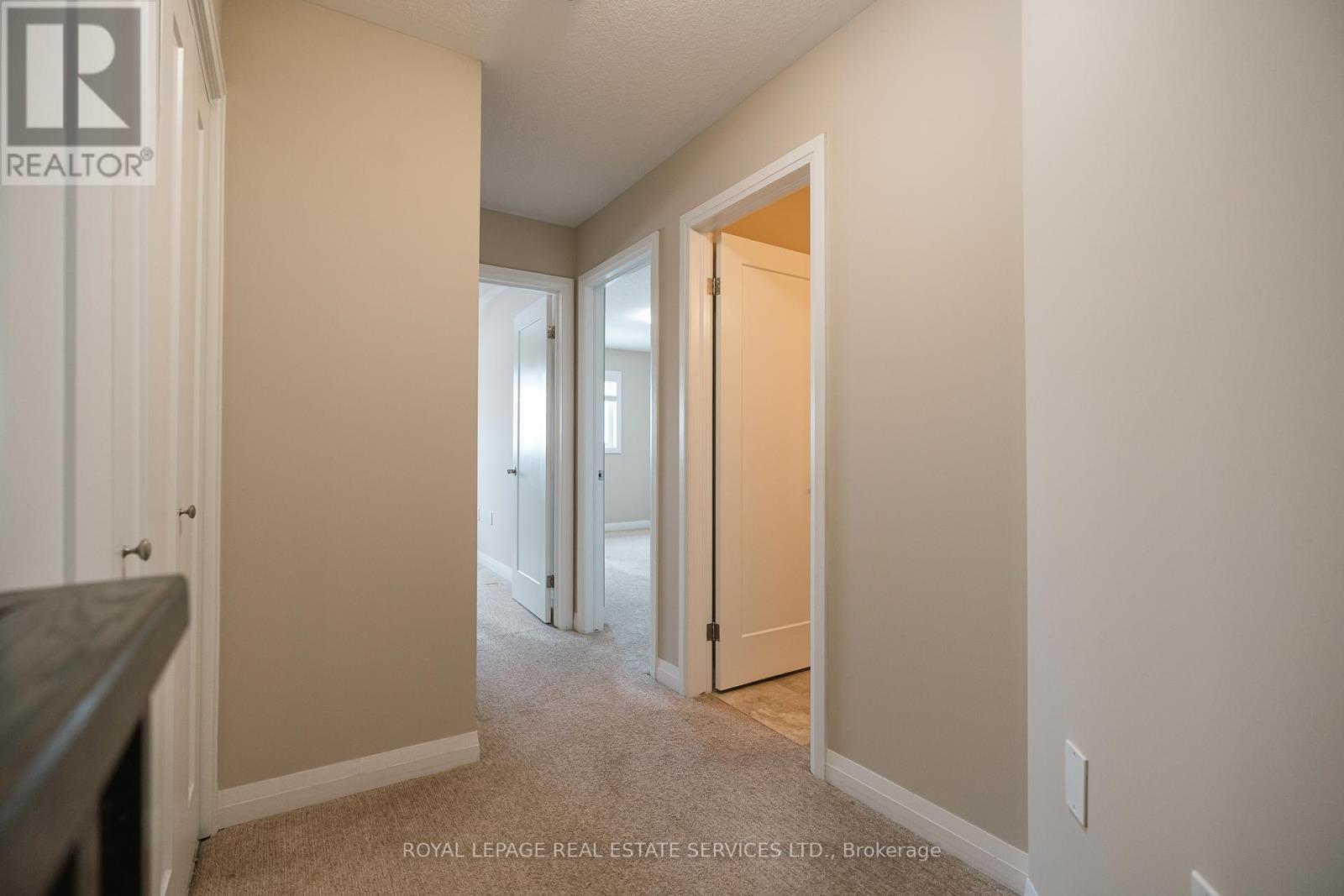 












116 LAGUNA VILLAGE CRESCENT

,
Hamilton,




Ontario
L0R1P0

