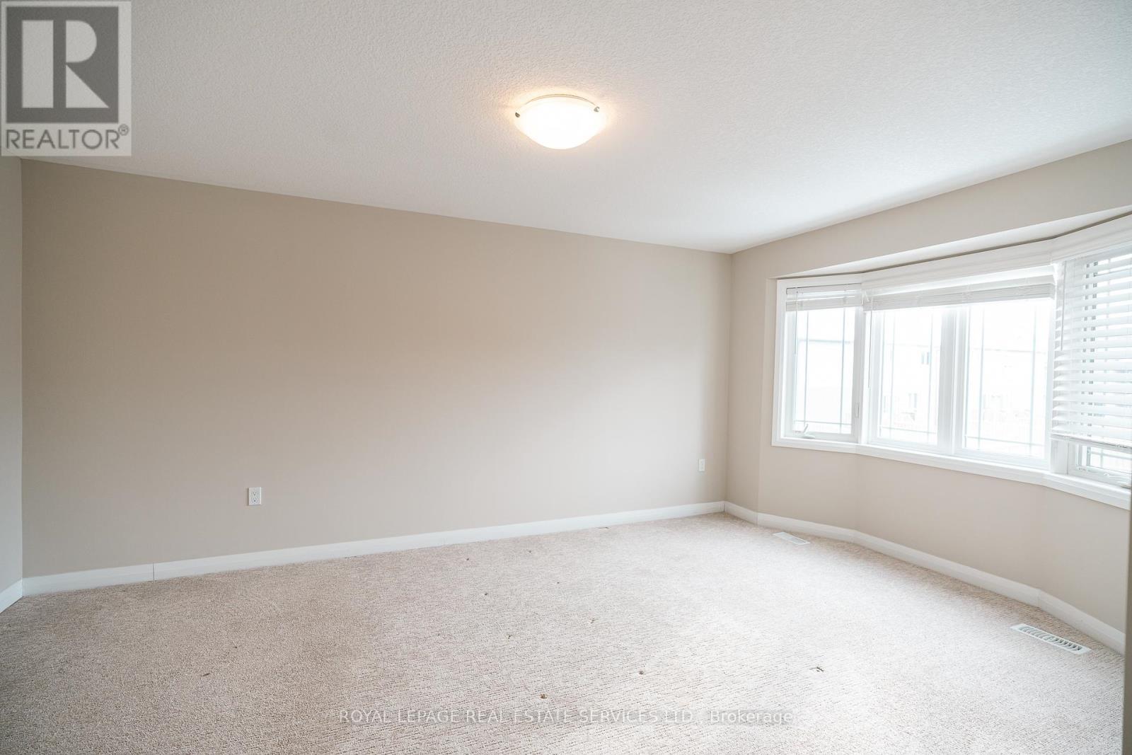 












116 LAGUNA VILLAGE CRESCENT

,
Hamilton,




Ontario
L0R1P0

