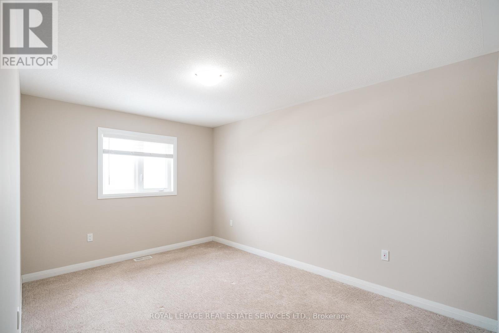 












116 LAGUNA VILLAGE CRESCENT

,
Hamilton,




Ontario
L0R1P0

